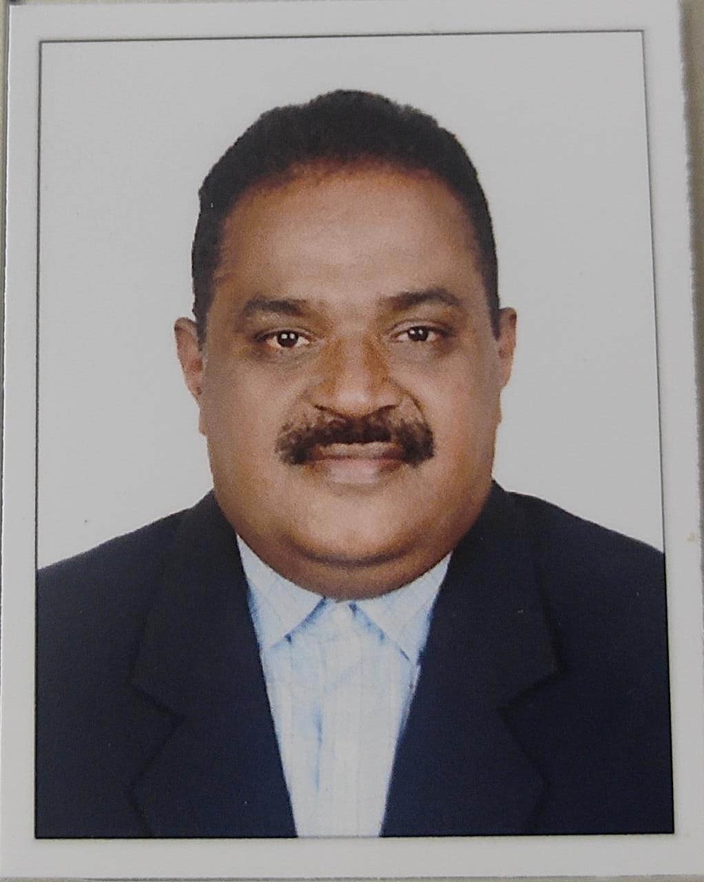 ശ്രീ. വിനോദ് എബ്രഹാം കാകാരിൽ